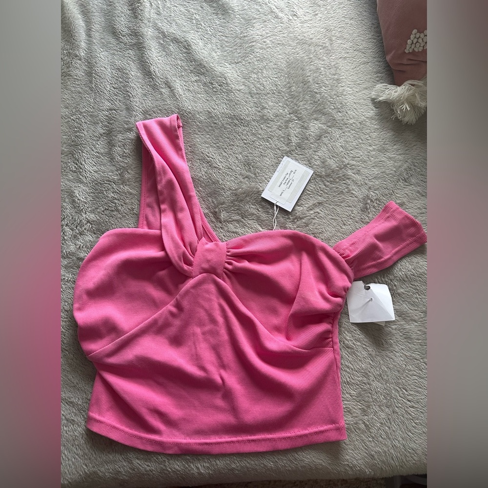 Pink tank
